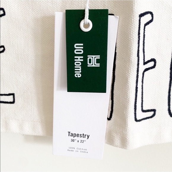 Urban Outfitters Leave her wild tapestry - Picture 5 of 5